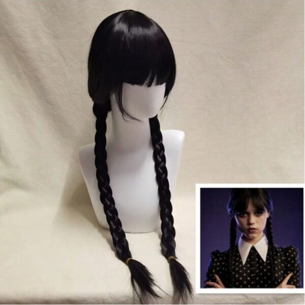 1 pièce Perruque cosplay à double tresse noire, perruque à tresses pour la série télévisée Mercredi, perruque tressée noire avec frange pour femme, confortable et respirante pour Halloween, fêtes de Noël, jeu de rôle de personnage de film, perruque de déesse cool
