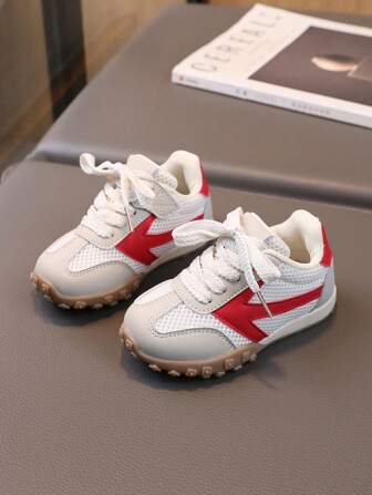 1 双儿童运动鞋，网眼透气防滑休闲跑鞋，春夏