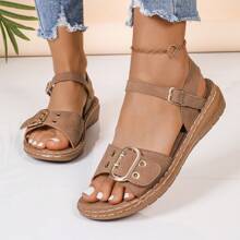 2025 New Women's Solid Color Casual Simple Thick-Soled Low Wedge Open Toe Sandals, Metal Buckle Decor Perforated Design, Fashion Comfortable Versatile Flat Slides, Summer Vacation Travel Essential Beach Shoes - Camel - View 4