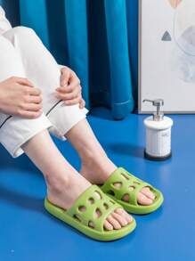 EVA Hollow Men's Shower Slippers, Home Bathroom Breathable Sandals, Soft & Comfortable, Waterproof, Anti-Slip & Odor-Free - Green - View 4