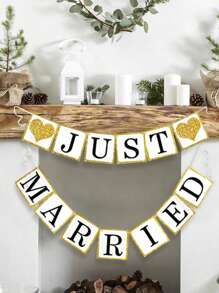 1pc-Wedding Banner Decoration Just Married Paper Wedding Wreath Supplies Proposal Engagement Sign Outdoor Party Bride Room Photo Decoration, Gold Glitter Just Married Sign Wreath Used For Bridal Tea Party Decoration, Photo Props And Car Decoration