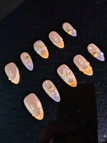 10片纯手工按压式指甲，短杏仁形，海滩️配色，凸起的线条，金色星星，金色扇贝配件，手工捏制的凸起花朵等。适合日常休闲度假，去海滩，参加派对等活动。美甲用品指甲 - 彩色 - 查看 2