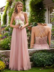 优雅的交叉露背蕾丝撞色网纱粉色伴娘礼服，适合婚礼、度假、生日和其他场合。