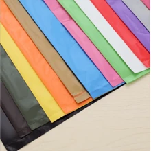 Sacola Plástica Alça Vazada/Boca de Palhaço 40X50 1kg Grande 35/40 Sacolas - Preto - Visão 8