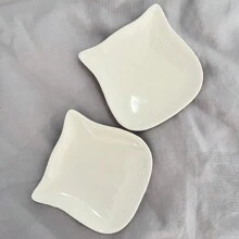 Ceramic Earrings, Earrings, Necklaces, Rings, Faux Pearl Display Trays, Jewelry Display Racks, Cat Head Shaped Jewelry Display, Photo Props, Women's Makeup, Desktop Small Accessories Storage Tray, Bathroom Accessories Display Tray, Men's Entrance Key Jewelry Tray, 3.27 Inches
