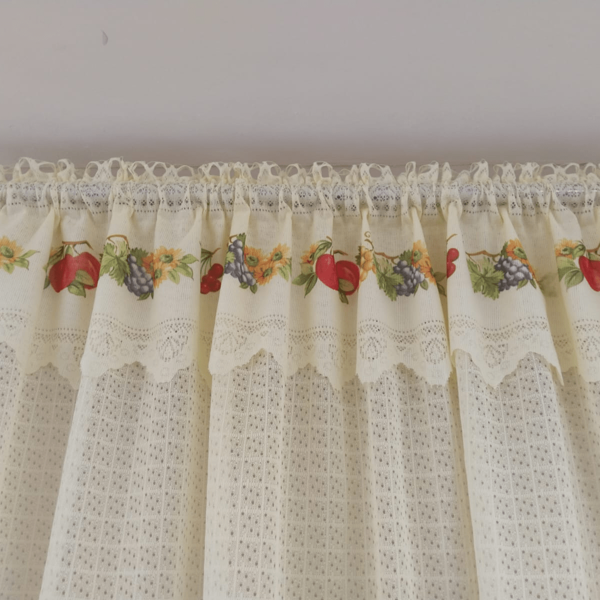 1pc cortina de encaje delgado TONALIDAD BASE BEIGE-HUESO  para cocina 1mtr/2mtrs ancho x 1.10 alto con motivos de cocina; FRASCO DE MIEL/ ZANAHORIAS/FRUTALES/CANASTAS se recomienda lavar a mano.