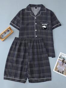 2 件套男士休闲舒适春夏睡衣套装，格子熊猫刺绣高领短袖衬衫和短裤，适合居家使用