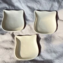 Ceramic Earrings, Earrings, Necklaces, Rings, Faux Pearl Display Trays, Jewelry Display Racks, Cat Head Shaped Jewelry Display, Photo Props, Women's Makeup, Desktop Small Accessories Storage Tray, Bathroom Accessories Display Tray, Men's Entrance Key Jewelry Tray, 3.27 Inches