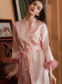 1pc Feather Bridal Robe, Wedding Party Robe, Bride Sleepwear, Embroidered Letter Satin Robe, Customized, Bridesmaid Gift, Home & Bathroom Decor