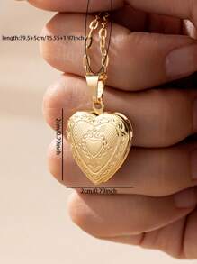 1 件简约金色心形小盒吊坠项链女士