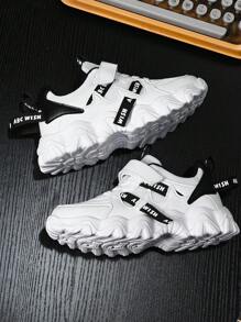 1 双男童时尚透气休闲运动鞋，适合所有季节和日常穿着