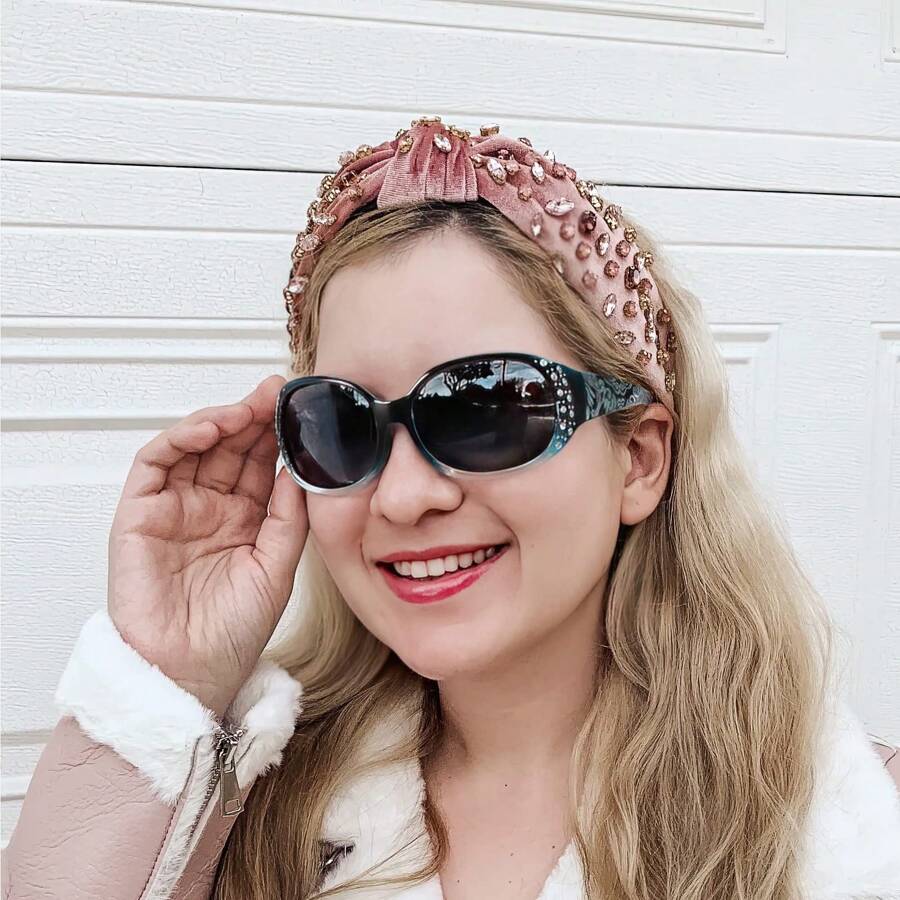 HYCHIC Gafas de sol polarizadas para mujer, gafas de sol envolventes con cristales de imitación y protección UV LS008 - Marco azul transparente*doble gris - Ver 1