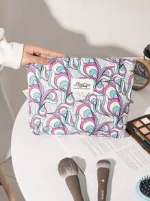 1 Pieza Bolsa de maquillaje asimétrica rosa, bolsa de maquillaje portátil de moda y estilo casual, bolsa de maquillaje, bolsa de maquillaje pequeña, estuche de maquillaje, bolsa de maquillaje linda, bolsas cosméticas, toallas sanitarias, almohadillas, AirPods, auriculares con cable, cargador, auriculares, bolsa de viaje de maquillaje, bolsa de cuidado de la piel, bolsas de maquillaje para mujeres, dulces, enfermeras, estudiantes, regalo de vacaciones.