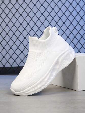 Nuevos zapatos casuales minimalistas y suaves para jóvenes, con malla transpirable y suela de goma antideslizante, de slip-on, aptos para todas las estaciones