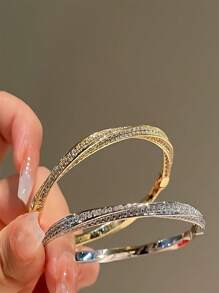 镀方晶锆石扭曲手镯，简约时尚百搭奢华珠宝配饰，情人节礼物 - 彩色 - 查看 6