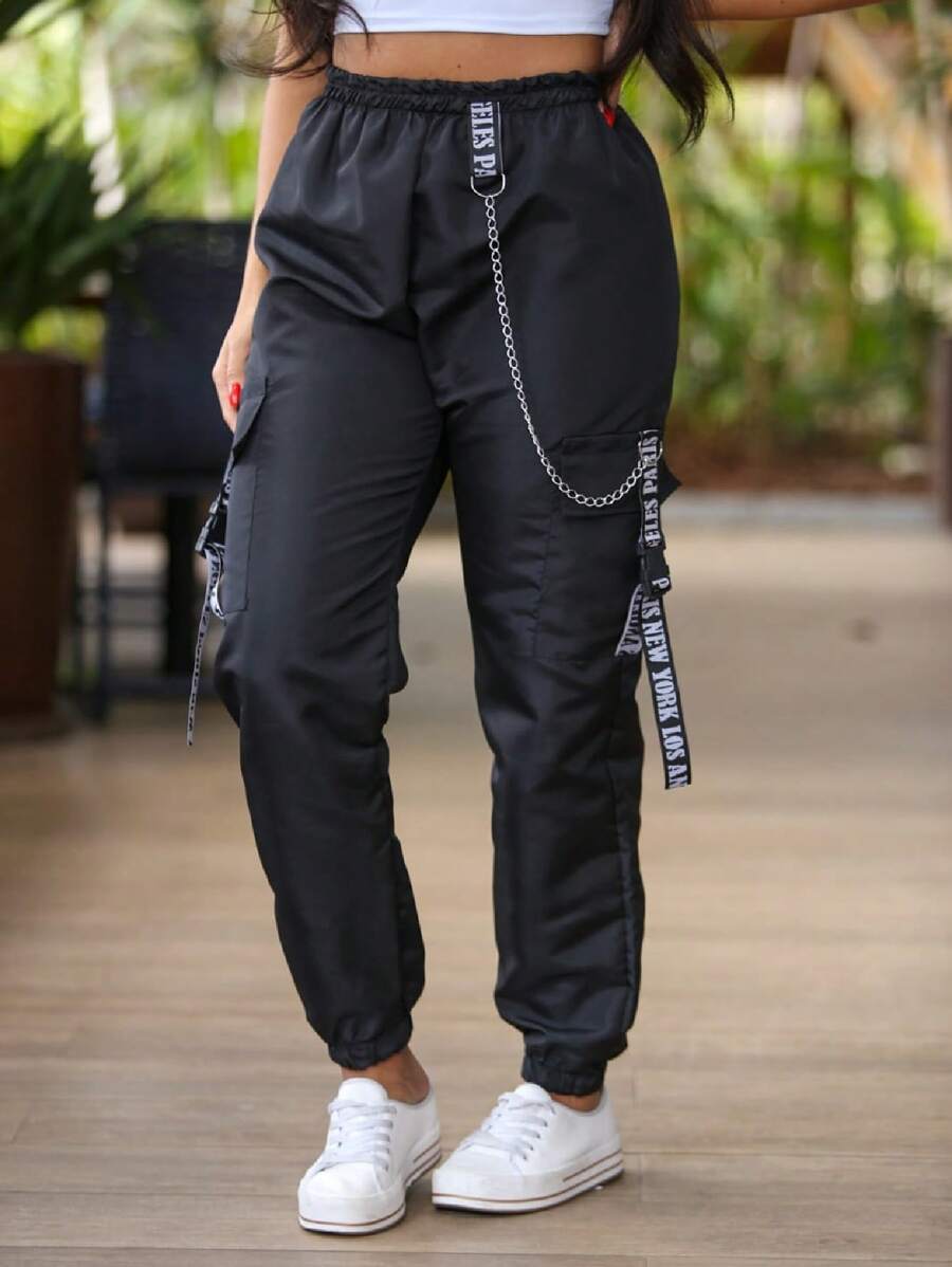 Women's Premium Cargo Jogger Pants With CHAIN And Reflective Detail With Side Pockets - 黑色 - 查看 1