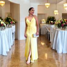 Long Party Dress With Lined Cups, Elasticity, Straps In Shiny Rhinestones, Cut-Out, Front Slit, Fluid Mesh, Fluid And Elegant Fit, One Size Fits 36 To 42 - Kuning - View 3