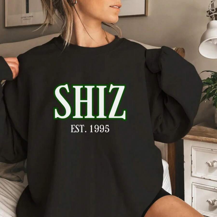 SHIZ, Unisex Heavy Blend™ Crewneck Sweatshirt, Wicked, Wizard Of Oz, Emerald City, Gifts, Glinda, Elphaba, Shiz University - 黑色 - 查看 1