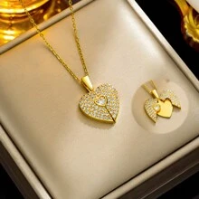 Collier pendentif personnalisé avec nom gravé, cœur et aile - Bijou en cristal personnalisé, en acier au titane, convient comme cadeau pour la Saint-Valentin, l'anniversaire, la petite amie, l'anniversaire de mariage et la Fête des Mères - Multicolore - Voir 3