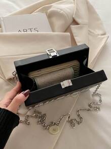 1 pièce Nouveau sac bandoulière mini stylé à imprimé piano, thème musical de fête. Sac à épaule carré avec motif de clavier de piano. Boucle et bandoulière en métal. Convient pour les fêtes musicales et en cadeau pour femmes. Boîte rigide peut ranger un téléphone