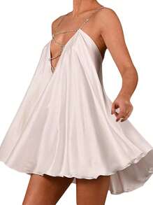Vestido corto informal de mujer con tirantes de cadena, de color liso, con escote en V y corte en A. - Blanco - Ver 1