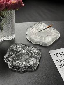 A Senior Glacier Ashtray Home Decoration, Light Luxury Creative Design Cigar Ashtray, Office Hotel Senior Decoration, Thick Texture Personalized Design, Home Living Room Bar Multi-Scene Application, Multi-Color Senior Imitation Glacier Effect Smoke Container, Jewelry Jewelry Decoration Storage, Crystal Glass Cigar Jar, Personalized Home Desktop Decoration Decoration