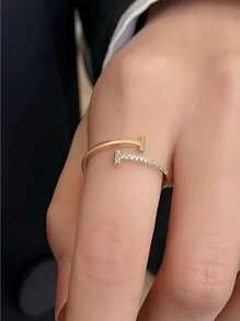 Bague en argent sterling de conception simple et . Nouvelle bague pour l'annulaire pour femmes, cadeau de la Saint-Valentin