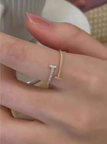 Bague en argent sterling de conception simple et . Nouvelle bague pour l'annulaire pour femmes, cadeau de la Saint-Valentin