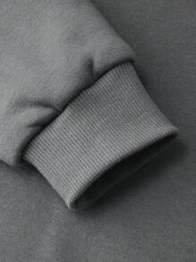 Boys Sweatshirts With Dropped Shoulders, And Personalized Basketball Player Silhouettes And Slogans Printed, Curve Oversize Sweatshirts For Casual And Versatile Autumn And Winter Thick Fabrics For Warmth And Fleece Lining Round Neck Sweatshirts For Loose Street Style And Long Sleeves Suitable For Cold Weather Clothing With Cotton Children's Clothing Plus Fleece For Comfort