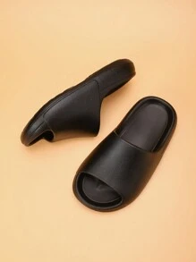 Children's Lightweight Non-Slip Soft-Sole Foam Slippers, Casual & Quick-Drying Strap Black Beach Sandals For Big Kids - Black - View 5