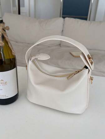 韩国小众原创设计休闲时尚百搭女士优质精致手提包2025秋冬新品午餐盒云朵包手提小方包单肩斜挎包