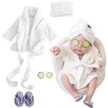 Set da 5 pezzi di accessori per fotografia neonato: accappatoi da bagno, asciugamani, ciabatte per bimbe, complementi decorativi a forma di cetriolo, idee regalo per festa di nascità e Pasqua per neonati e bambini
