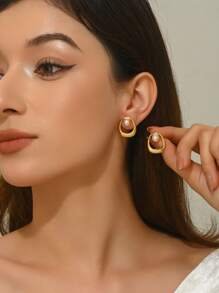 1 Pair Fashion Asymmetrical Oval Hollow Faux Pearl Stainless Steel Earrings, Suitable For Women's Daily And Work Commute Wear