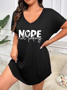 Magliette, pigiami e abbigliamento da relax per donne con taglie forti, progettati con slogan "NOPE NOT TODAY", cuori, perfetti per le serate romantiche - nero - Visualizzare 4