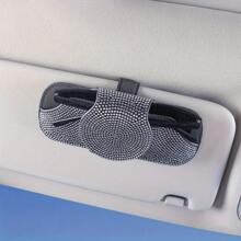 Un support de lunettes de voiture en PU avec strass, étui à lunettes de soleil , accessoires d'intérieur pour véhicules General Motors