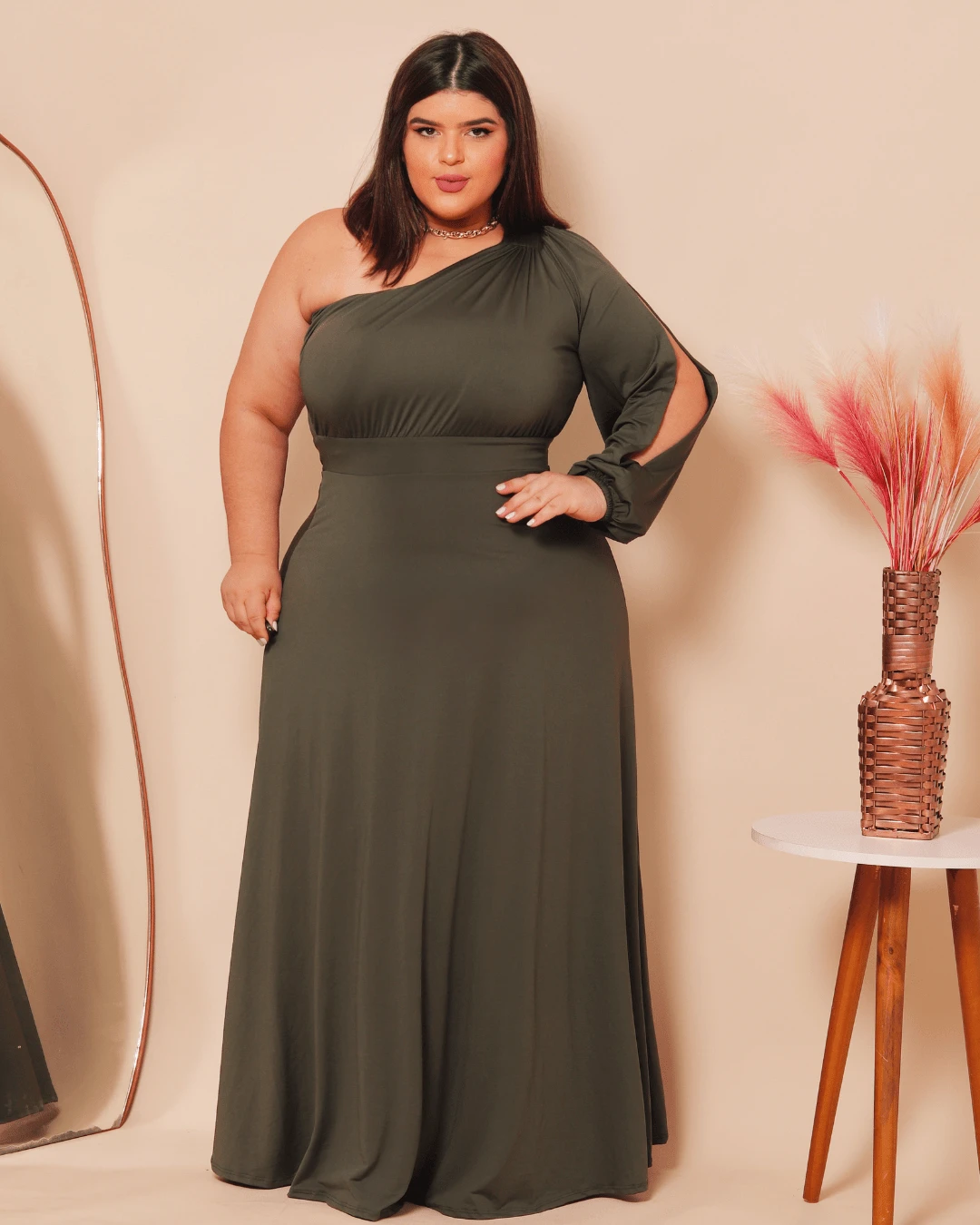 Vestido Plus Size Festa Madrinha Casamento Formatura 48 50 52 - Verde Oliva Escuro - Visão 1