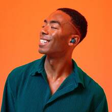 JLab Go Pop+ True Wireless Bluetooth Earbuds + USB Charging Case, Dual Connect, IPX4 Sweat Resistance, Bluetooth 5.1 Connection, 3 EQ Sound Settings Signature, Balanced, Bass Boost - 青色+ - 查看 4