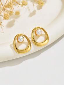 1 Pair Fashion Asymmetrical Oval Hollow Faux Pearl Stainless Steel Earrings, Suitable For Women's Daily And Work Commute Wear