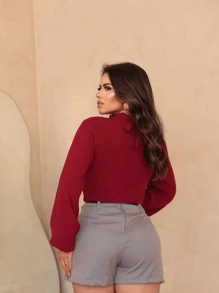 Short Saia Feminino Alfaiataria Com Cinto de Couro Cintura Alta e Estilo Social/Casual Chic