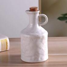 1pc Handmade Ceramic Oil Bottle, European Kitchen Decoration, Oven Resistant, Creative Handmade Texture Design, Suitable For Home, Hotel And Household Use - Soy Sauce And Vinegar Pot