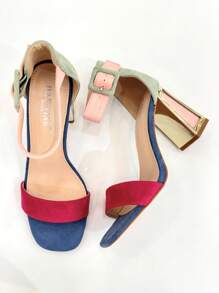 Sandales à talon bloc  noir REVREAL avec accent doré. Sandales d'été stylées pour femmes - Rose bonbon - Voir 1