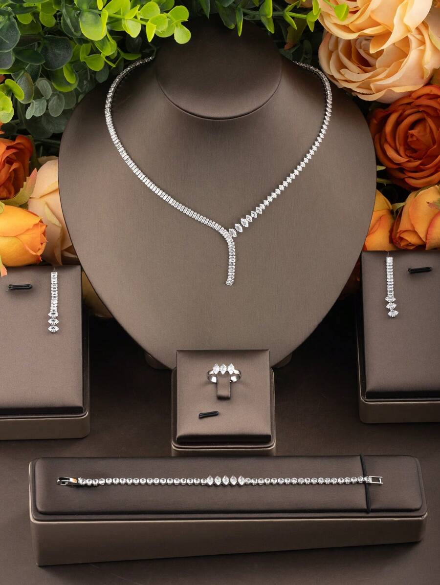 1 Bộ trang sức hình giọt nước khảm Cubic Zirconia đơn giản bao gồm 1 đôi bông tai, 1 vòng cổ, 1 vòng tay, 1 nhẫn, phù hợp cho phụ nữ trong những dịp trang trọng (Không có hộp quà) - bạc - Xem 1