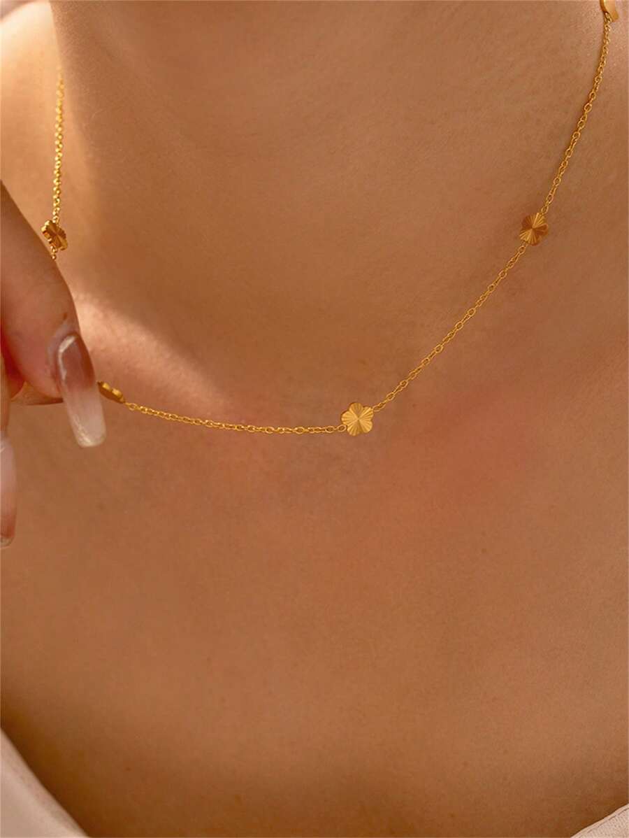 TONSI 1 set/pièce Ensemble de bijoux vintage minimaliste à la mode style Y2K, plaqué or 18 carats en acier inoxydable avec fleur de trèfle incrusté. Bracelet, collier, boucles d'oreilles. Convient pour le trajet quotidien, les sorties, les vacances d'été pour les femmes.