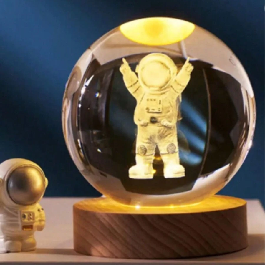 6CM NIGHT LIGHT BALL WITH USB CABLE - ASTRONAUTA - View 1