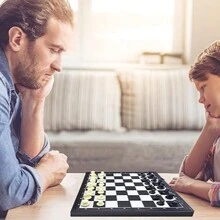 Magnetisches zusammenklappbares Schach mit praktischer Aufbewahrung, magnetisches Schachbrett, magnetisches Eltern-Kind Unterhaltungs-Puzzle, Schachspiel, Mühle