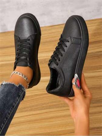 2025春季新款轻便休闲运动鞋软底舒适学生跑步休闲鞋百搭小白鞋