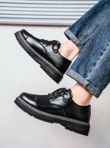 Scarpe da loafer oversize 2025 per uomo, stile britannico, in pelle artificiale da business