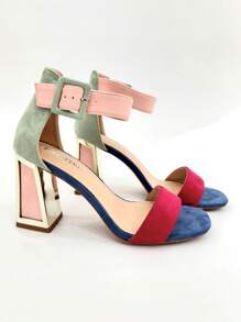 Sandales à talon bloc  noir REVREAL avec accent doré. Sandales d'été stylées pour femmes - Rose bonbon - Voir 4