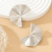 2 Pairs Vintage Style Metal Fan-Shaped Wide Face Women's Earrings - Sector - View 15
