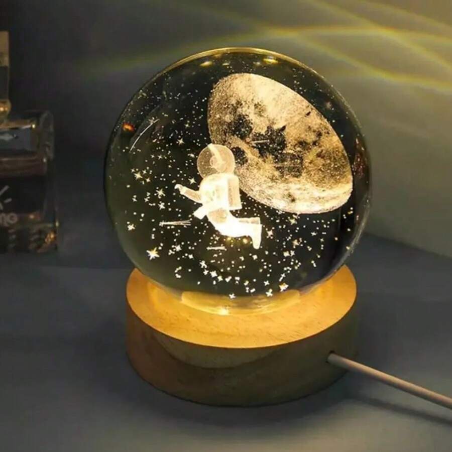 6CM NIGHT LIGHT BALL WITH USB CABLE - Astronaut With Luna - View 1